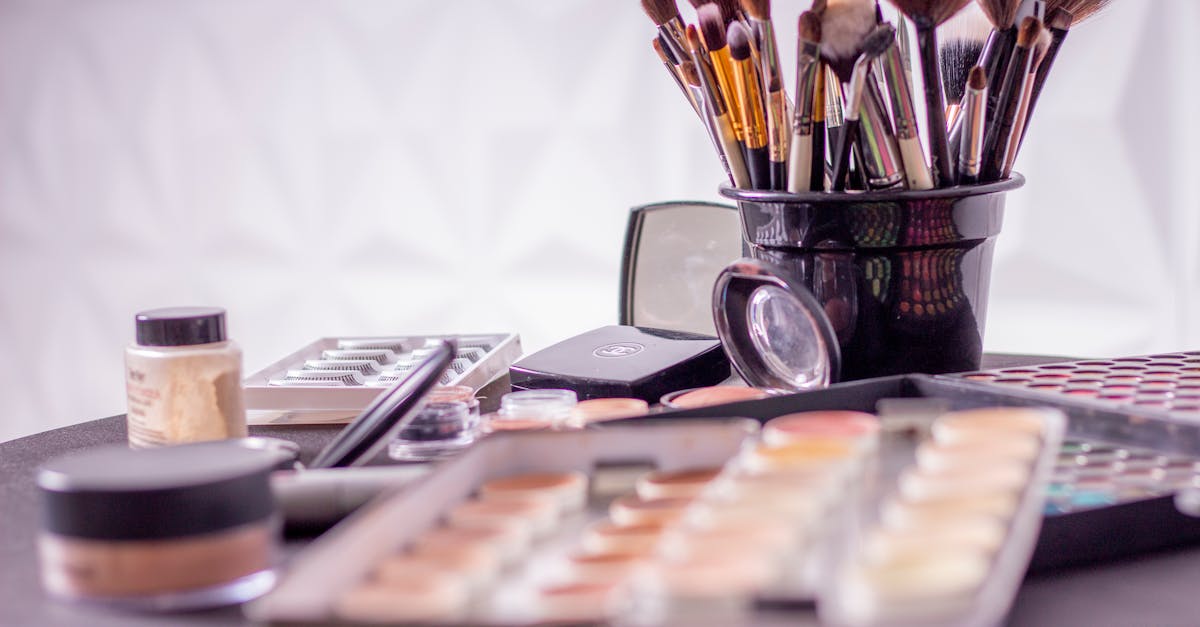 Astuces pour organiser et optimiser votre range maquillage