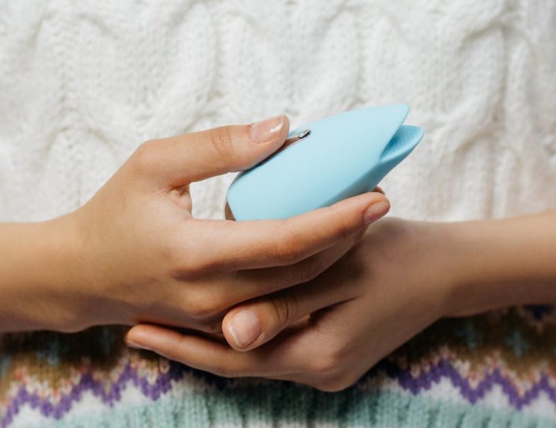 Comment un ferblantier couvreur à Genève protège-t-il la toiture contre la neige et la grêle ?