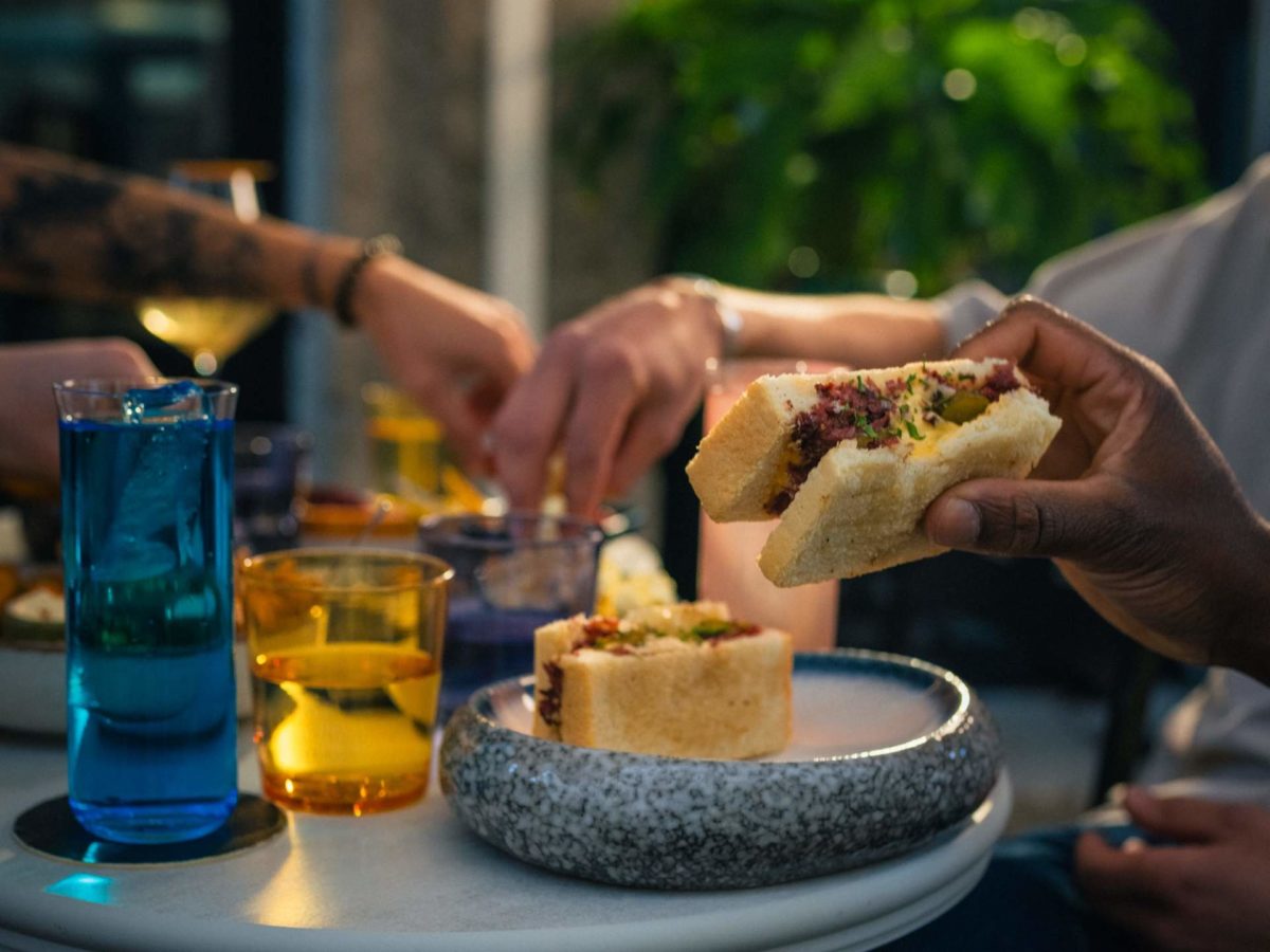 Comment un Bar branché à Lyon fidélise-t-il sa clientèle ?